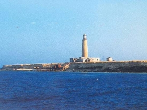 جزيرة الأخوين هي احدى جزر البحر الأحمر