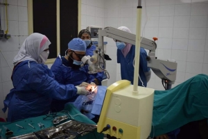 إجراء ثلاثة عمليات بأحداث أجهزة علاج المياه البيضاء PHACO (فاكو) بمستشفى السويس العام