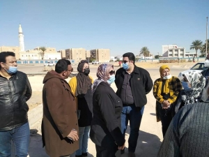نائب محافظ السويس يتفقد أعمال التطوير والتجميل بحي فيصل