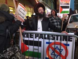بالصور: تظاهرات فى نيويورك ضد قرار نقل سفارة أمريكا فى إسرائيل للقدس