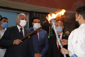 بالصور  : صقر يوقد شعلة أولمبياد الطفل المصرى للطلائع النسخة الثالثة