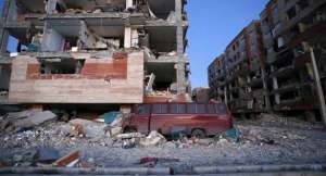 ارتفاع عدد ضحايا زلزال “كرمانشاه” الإيرانية لـ505 أشخاص