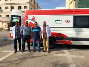 محافظة السويس تستقبل اول سياره مجهزه لحملات التبرع بالدم