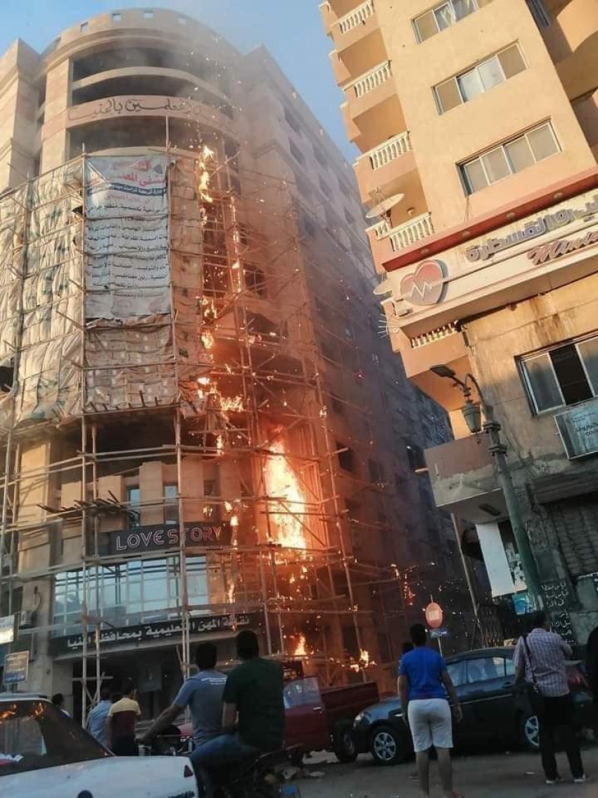 نيابة المنيا: حريق مبنى واجهة نقابة المعلمين نتيجة أعمال الترميم
