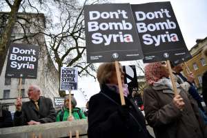 مظاهرات بلندن احتجاجا على نية حكومة بريطانيا المشاركة فى قصف سوريا