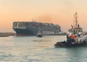 إيفرجرين: نشكر قناة السويس على جهودها في عودة تعويم السفينة الجانحة