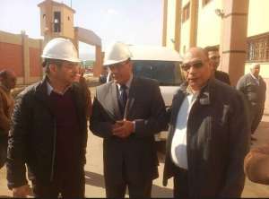 رئيس القابضة لكهرباء مصر و نائب السويس طارق متولى يتفقدان محطة كهرباء السويس