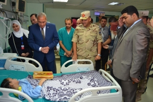حامد وشوشة يزوران مستشفى تأمين السويس الصحي لتقديم التهنئة للمرضي
