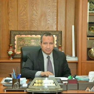 د سيد الشرقاوي رئيس جامعة السويس