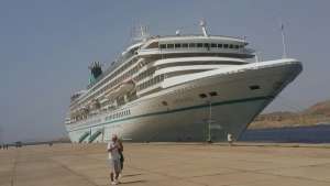 ميناء شرم الشيخ يستقبل سفينة سياحية على متنها 1425 سائح من جنسيات متعددة