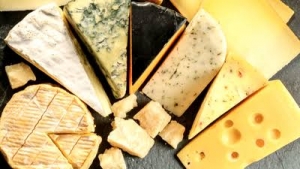 استشاري تغذية :لاتشترى علبة الجبنة مكتوب عليها &quot;دهن نباتي&quot;