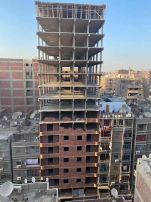 بدء إزالة أعلى برج مخالف في القاهرة