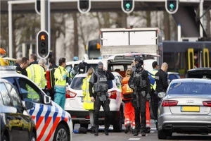 رئيس بلدية أوتريخت الهولندية : مقتل ثلاثة وإصابة تسعة في حادث إطلاق النار