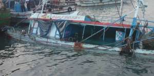 انقاذ 3 مراكب صيد من الغرق فى بورسعيد