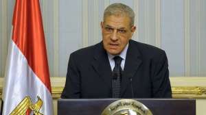 محافظ السويس.. رئيس الوزراء وعد بحلول فورية تتضمن إستمرار وإنتظام العمل بشركة مصر ايران