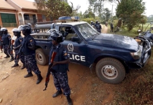قوات الأمن الأوغندية تعتقل محتجين خلال مظاهرة ضد الفساد في كمبالا