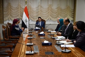 صبحي يلتقي رئيس إتحاد العمال المصريين بإيطاليا