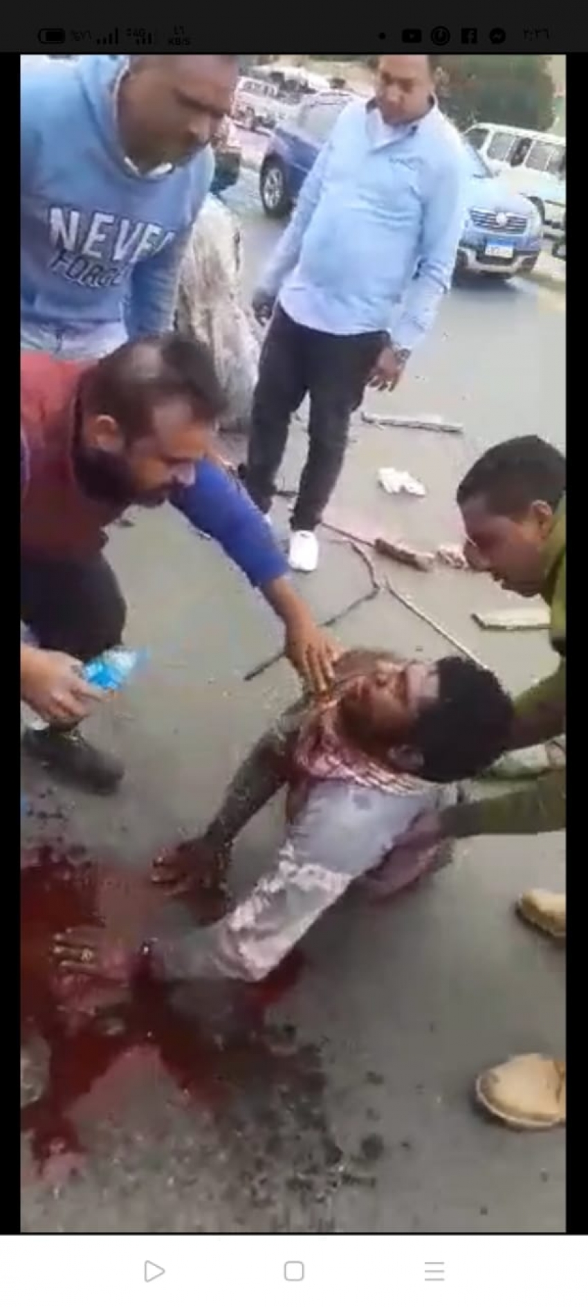 اصابه شخص في حادث تصادم كارو بسياره ملاكي بحي فيصل