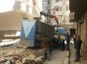 بالصور: حي السويس يقوم برفع اخرالمحولات الكهربائية الثلاثة وفتح  شارع بنك مصر