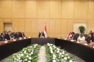 وزير الصناعة و النقل يعقد لقاء موسع مع أعضاء إتحاد الصناعات المصرية و رؤساء الغرف الصناعية