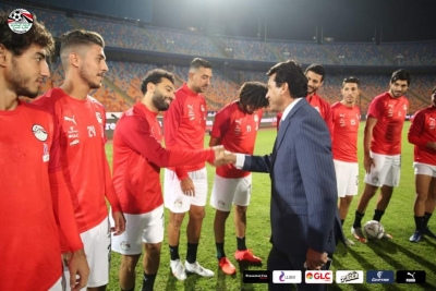 وزير الرياضة يؤازر المنتخب الوطني قبل مباراتي توجو بتصفيات الأمم الأفريقية