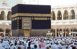 رسميا.. السعودية تمنع رحلات العمرة وزيارة المسجد النبوي خوفا من كورونا