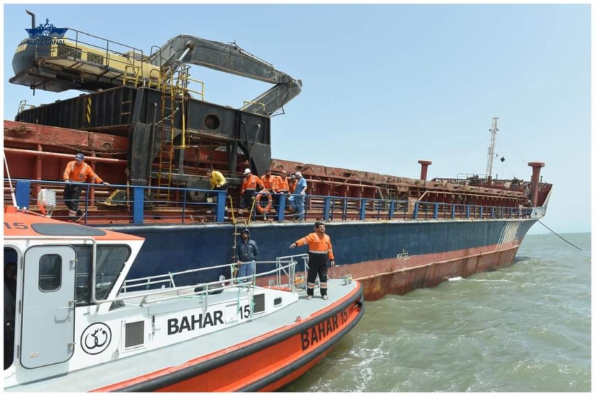 وحدات الإنقاذ البحري التابعة لهيئة قناة السويس تنجح  في إنقاذ سفينة البضائع LABATROS من الغرق الكامل