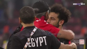 السيسي يوجه الشكر للاعبي منتخب مصر لكرة القدم : أديتم ماعليكم