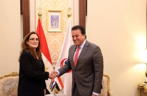 عبد الغفار يستقبل سفيرة دولة كوبا لدى مصر لبحث سبل تعزيز التعاون في القطاع الصحي