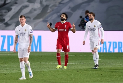 محمد صلاح يقلص الفارق لليفربول بهدف في شباك ريال مدريد