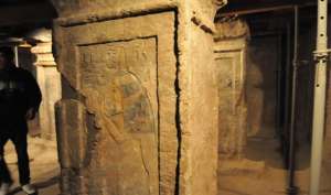 اكتشافات الآثار في 2015: «خنتكاوس» و«حارس بوابة آمون» وتمثال «ساحورع» ومقبرتا «سابي» و«عنخ تي»