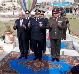 قائد الجيش الثالث ومحافظ السويس يهنئان مدير أمن السويس بمناسبة أعياد الشرطة