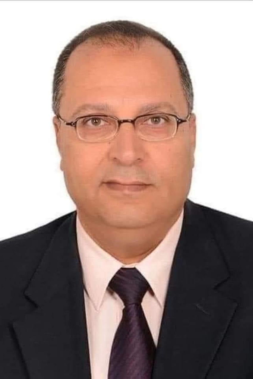 "عبادي" نائباً لرئيس جامعة السويس لشئون خدمة المجتمع وتنمية البيئة