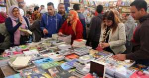 هيئة الكتاب&quot; تقدم خصم 50% على كتب القناة وتاريخ مصر بمعرض دار الأوبرا