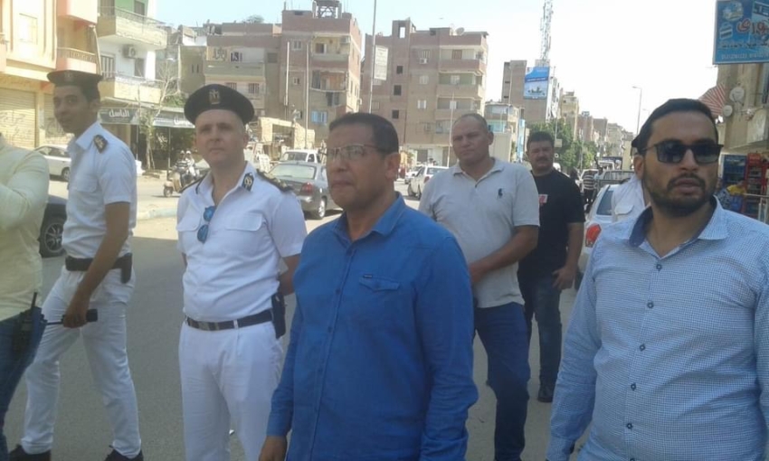رئيس حي الاربعين يقود حملة ازالة اشغالات بشارع الباسل