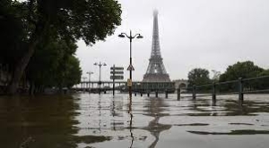 أمطار غزيرة تجتاح جنوب فرنسا تتسبب بفياضانات