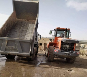 صور:العاملون بنقطة اغاثة السلام ترد ..نرفع كفاءة النقطة ذاتيا ولادخل لنا بمغسلة السيارات وحي فيصل يغسل معداته بها!!