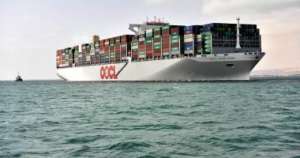 عبورأكبر سفينة حاويات في العالم OOCL HONGKONG بحمولة 216.7 ألف طن عبر قناة السويس