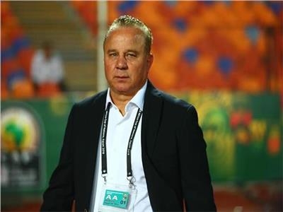 قبل مواجهة الزمالك.. غزل المحلة يكشف حقيقة تولي شوقي غريب قيادة الفريق