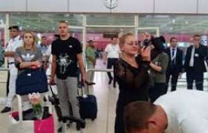 وصول اول فوج سياحى أوكراني مطار مرسى علم
