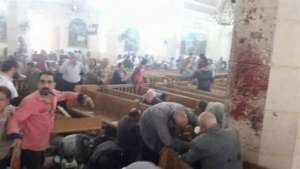 11 وفيات بينهم 3 ضباط و 35 اصابات بتفجير كاتدرائية الإسكندرية حتى الآن