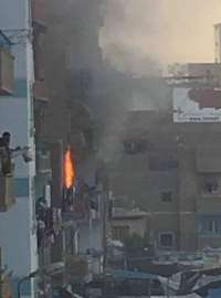 صورة اليوم: حريق بوحدة سكنية بمساكن الانصاري بالسويس