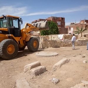 حي عتاقة يسترد مساحة ارض ١٢٠٠ متر مربع بعد تنفيذ ١٠ حالات تعد علي املاك الدولة بالسويس