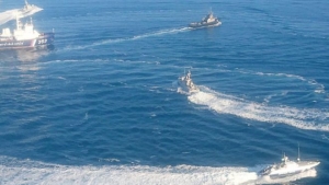 تصاغد روسى واوكرانى إثراحتجاز البحرية الروسية سفن عسكرية