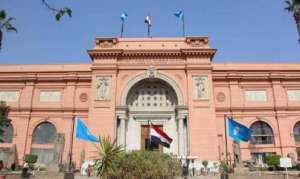 إحالة 7 متهمين للمحاكمة في واقعة تحطم مقتنيات أثرية بالمتحف المصري