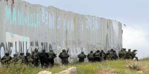 اسرائيل تعلن عن بناء الجدار الرابع على الحدود مع الأردن.