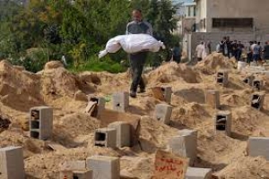 أعلن الجيش الإسرائيلي انتشال 21 جثة من مقبرة فلسطينية جنوبي قطاع غزة