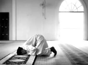 خطوات تساعدك على مداومة الصلاة بعد رمضان