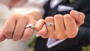 الحكومة: لا صحة لتغريم المقبلين على الزواج بسبب الشهادات الصحية
