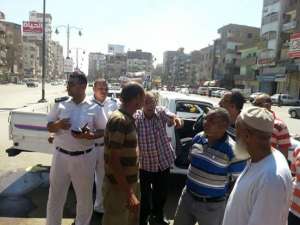 حي الأربعين يقوم بحملة لرفع الإشغالات في شارعي أحمد عرابي والنيل